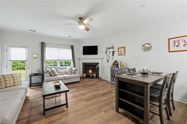 673 Sonoma Lane, High Point, NC 27265