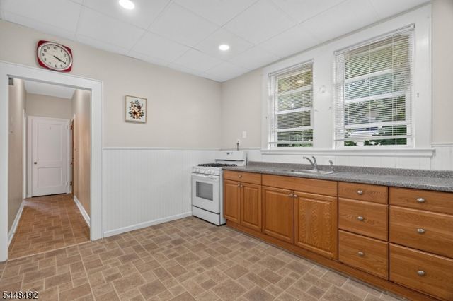 79 Union Ave, Nutley Twp., NJ 07110