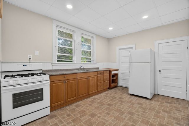 79 Union Ave, Nutley Twp., NJ 07110