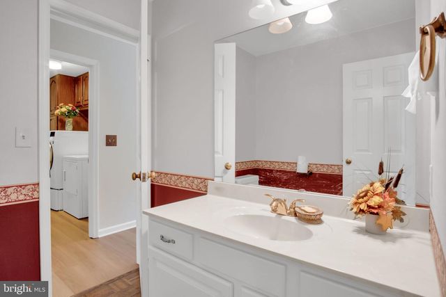2018 SOUTHPOINT DR, Hummelstown, PA 17036