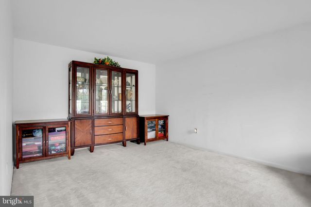 2018 SOUTHPOINT DR, Hummelstown, PA 17036