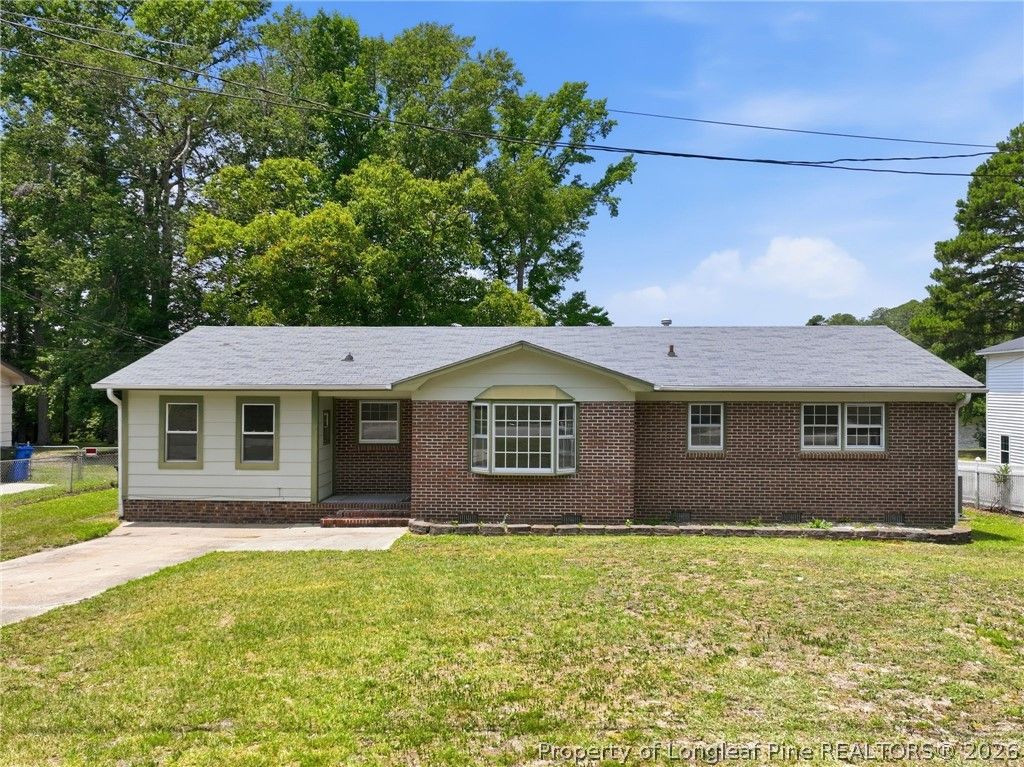 406 Lansdowne Road, Fayetteville, NC 28314 — exterior