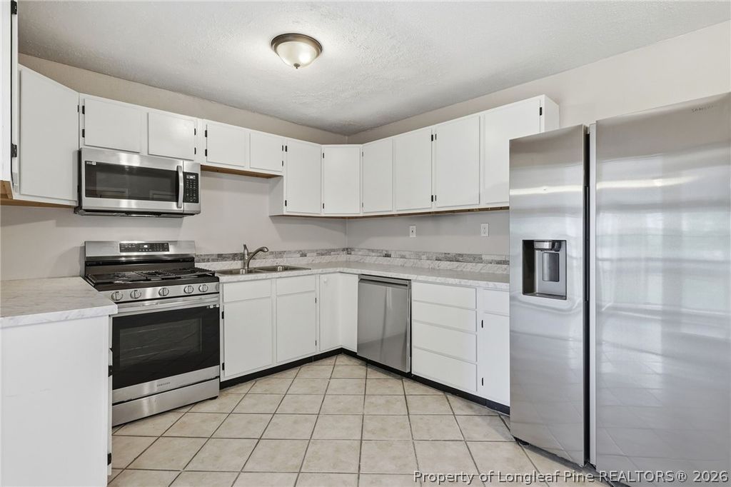 406 Lansdowne Road, Fayetteville, NC 28314 — photo 11