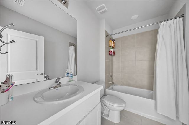 18508 Marlin Kite LN, North Fort Myers, FL 33917