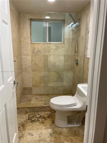 731 6th st 104E, Miami Beach, FL 33139