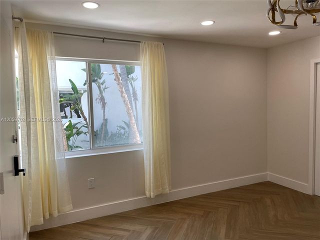 731 6th st 104E, Miami Beach, FL 33139