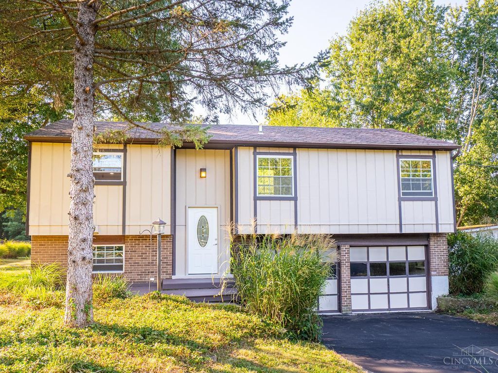 1431 Woodville Pike, Goshen Twp, OH 45140