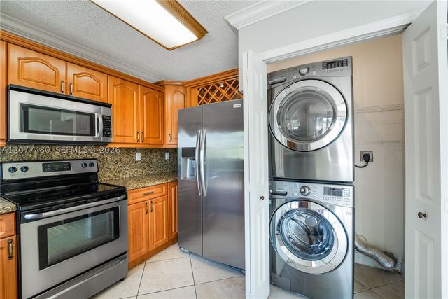 15354 SW 36th Ter, Miami, FL 33185