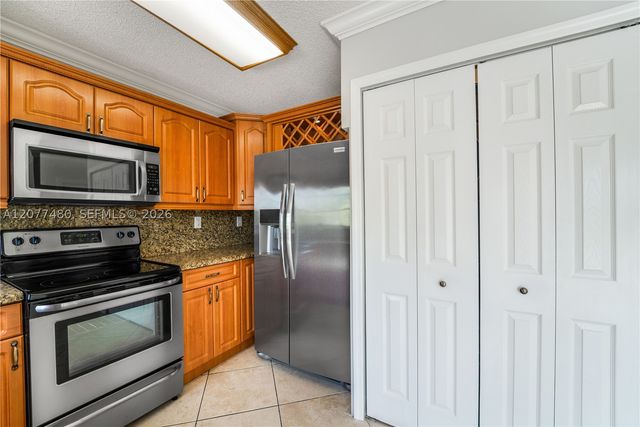 15354 SW 36th Ter, Miami, FL 33185