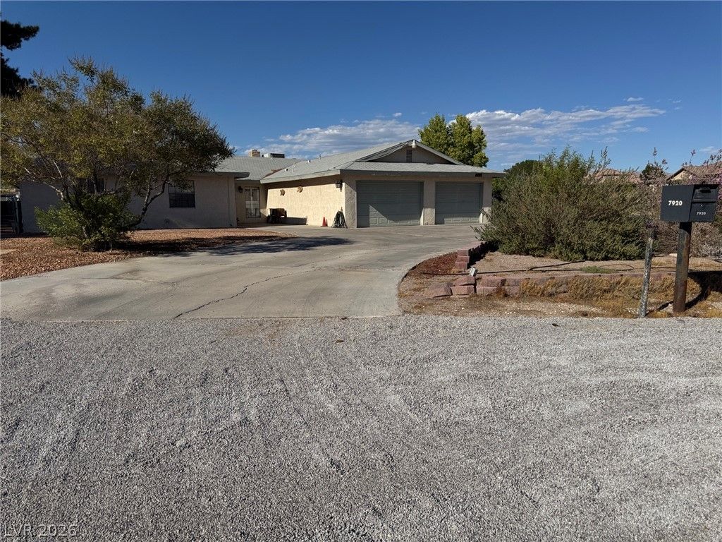 7920 Hickam Avenue, Las Vegas, NV 89129 — photo 3