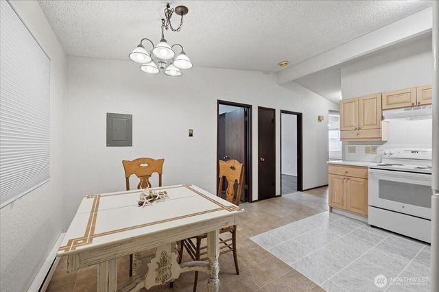 2113 State Street, Everett, WA 98201