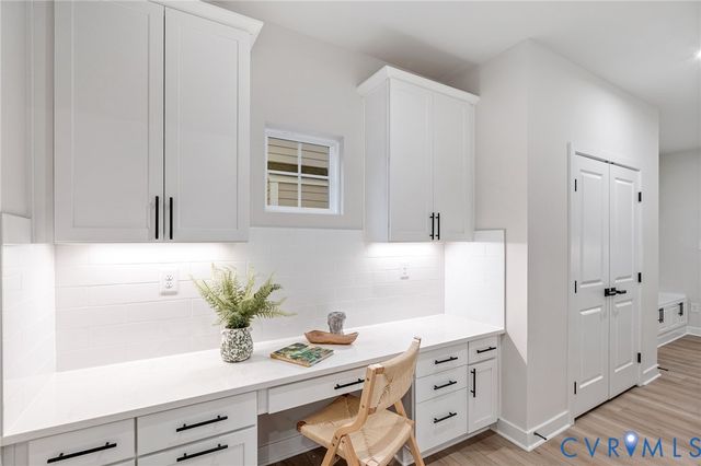 18724 Holly Crest Dr, Moseley, VA 23120