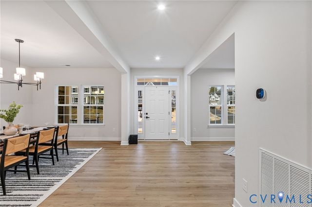 18724 Holly Crest Dr, Moseley, VA 23120