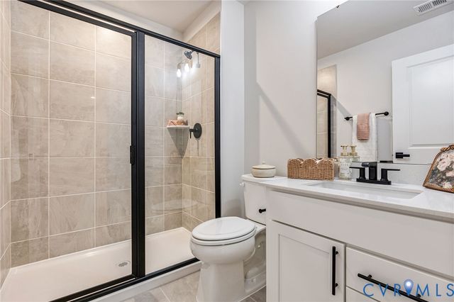 18724 Holly Crest Dr, Moseley, VA 23120