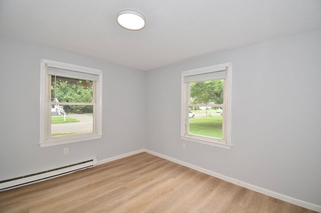 22 Hunting Lane, Agawam, MA 01001