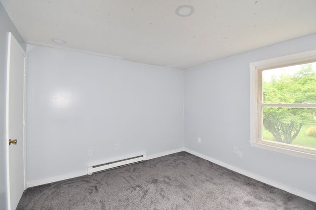 22 Hunting Lane, Agawam, MA 01001