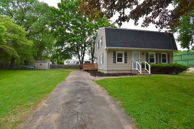 22 Hunting Lane, Agawam, MA 01001
