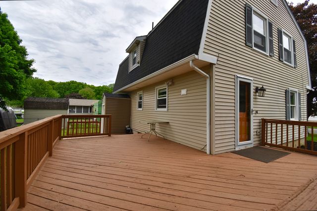 22 Hunting Lane, Agawam, MA 01001