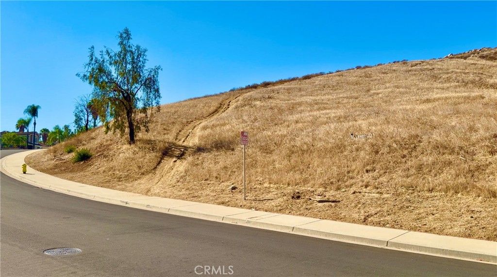 2986 Everwood Drive, Riverside, CA 92503 — photo 4