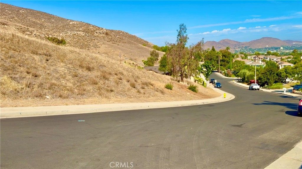 2986 Everwood Drive, Riverside, CA 92503 — photo 5