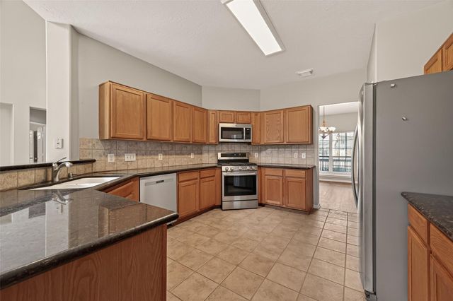 1313 Plymouth Rock Lane, Seabrook, TX 77586