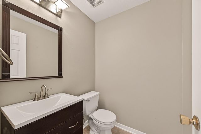 1313 Plymouth Rock Lane, Seabrook, TX 77586