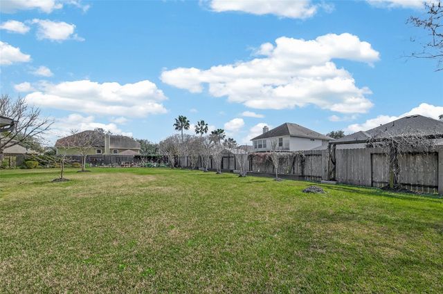 1313 Plymouth Rock Lane, Seabrook, TX 77586