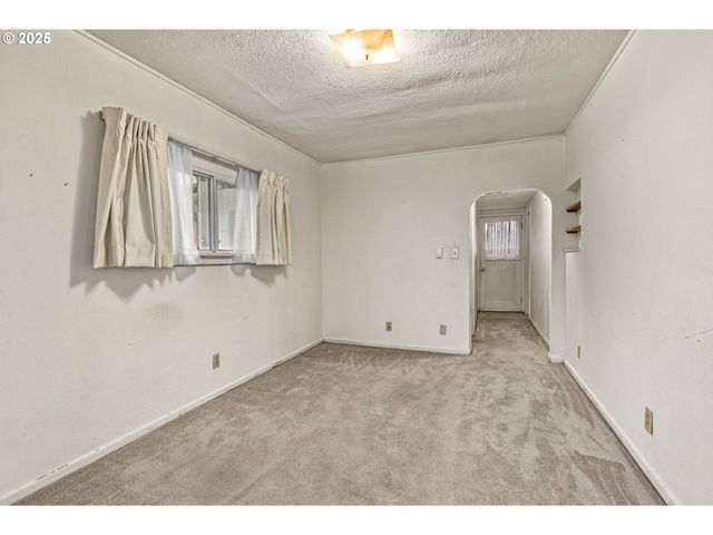 2843 HEMLOCK St, Longview, WA 98632