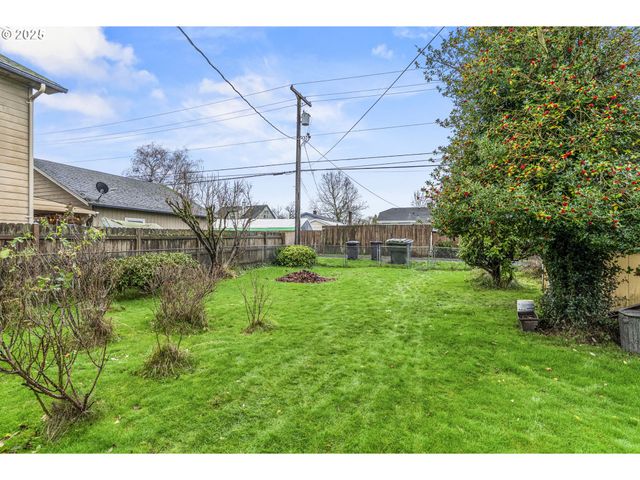 2843 HEMLOCK St, Longview, WA 98632