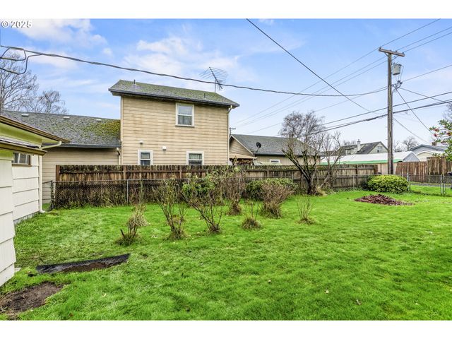 2843 HEMLOCK St, Longview, WA 98632