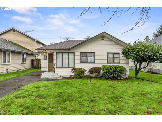 2843 HEMLOCK St, Longview, WA 98632
