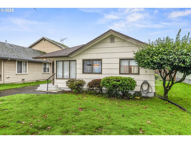 2843 HEMLOCK St, Longview, WA 98632