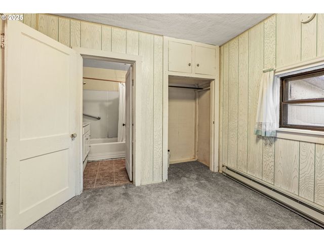 2843 HEMLOCK St, Longview, WA 98632