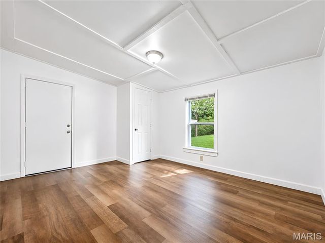 10108 Earl Drive, St Louis, MO 63136