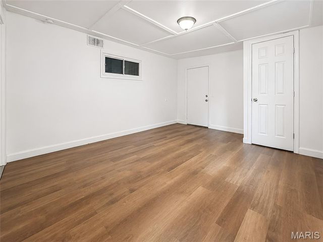 10108 Earl Drive, St Louis, MO 63136