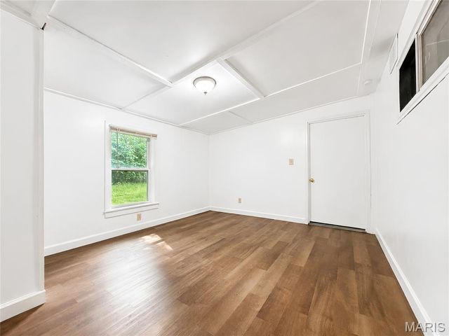 10108 Earl Drive, St Louis, MO 63136