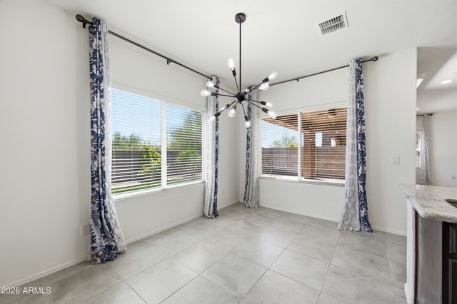 1829 W SPUR Drive, Phoenix, AZ 85085
