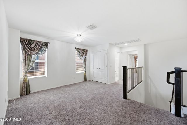 1829 W SPUR Drive, Phoenix, AZ 85085