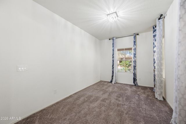 1829 W SPUR Drive, Phoenix, AZ 85085