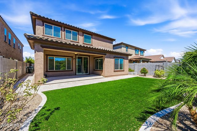 1829 W SPUR Drive, Phoenix, AZ 85085