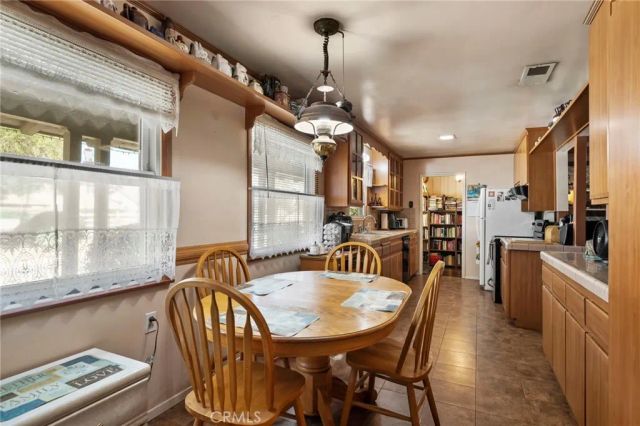 8170 Grapewin, Corona, CA 92880