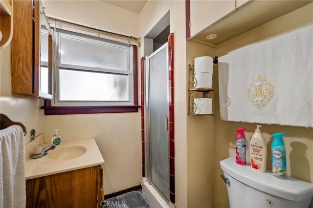 8170 Grapewin, Corona, CA 92880