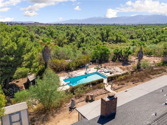 8170 Grapewin, Corona, CA 92880