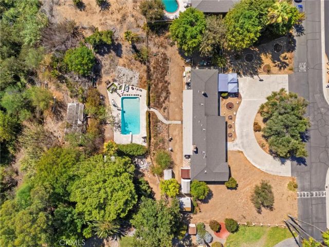 8170 Grapewin, Corona, CA 92880
