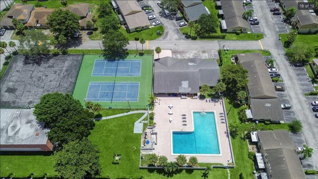 3550 Blue Lake Drive 404, Pompano Beach, FL 33064