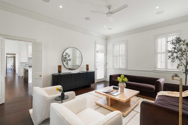 21 New Street, Charleston, SC 29401