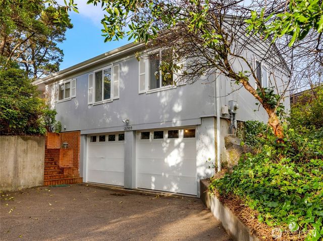 21909 Pacific Way, Ocean Park, WA 98640