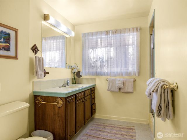 21909 Pacific Way, Ocean Park, WA 98640