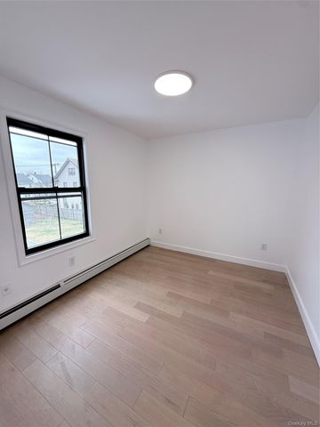4539 171st Place, Flushing, NY 11358