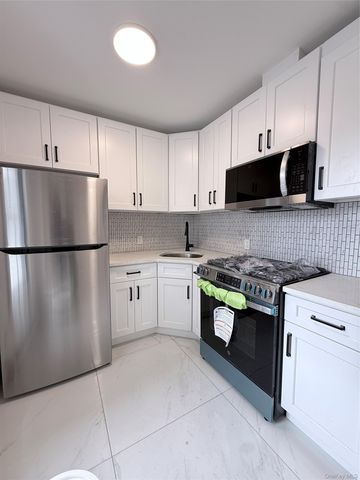 4539 171st Place, Flushing, NY 11358
